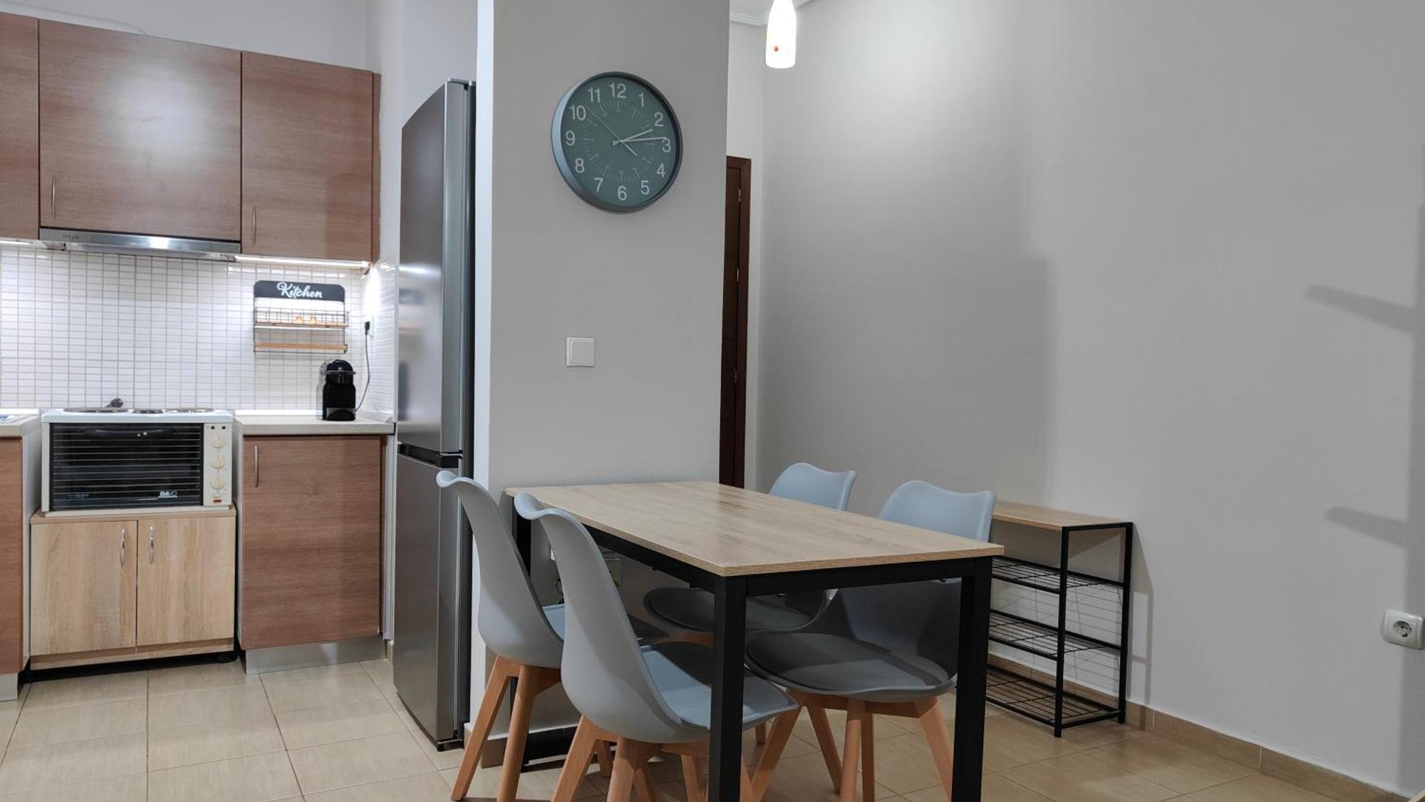 Rock & Roll 1 - Modern Apartment In Trikala 외부 사진