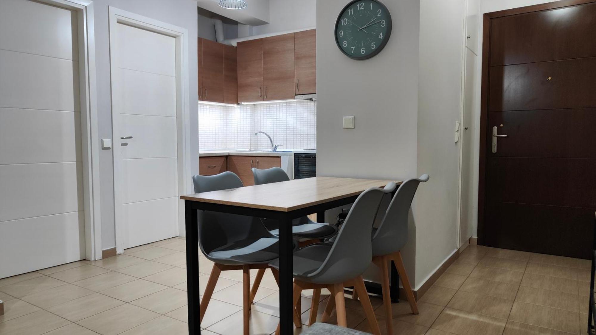 Rock & Roll 1 - Modern Apartment In Trikala 외부 사진